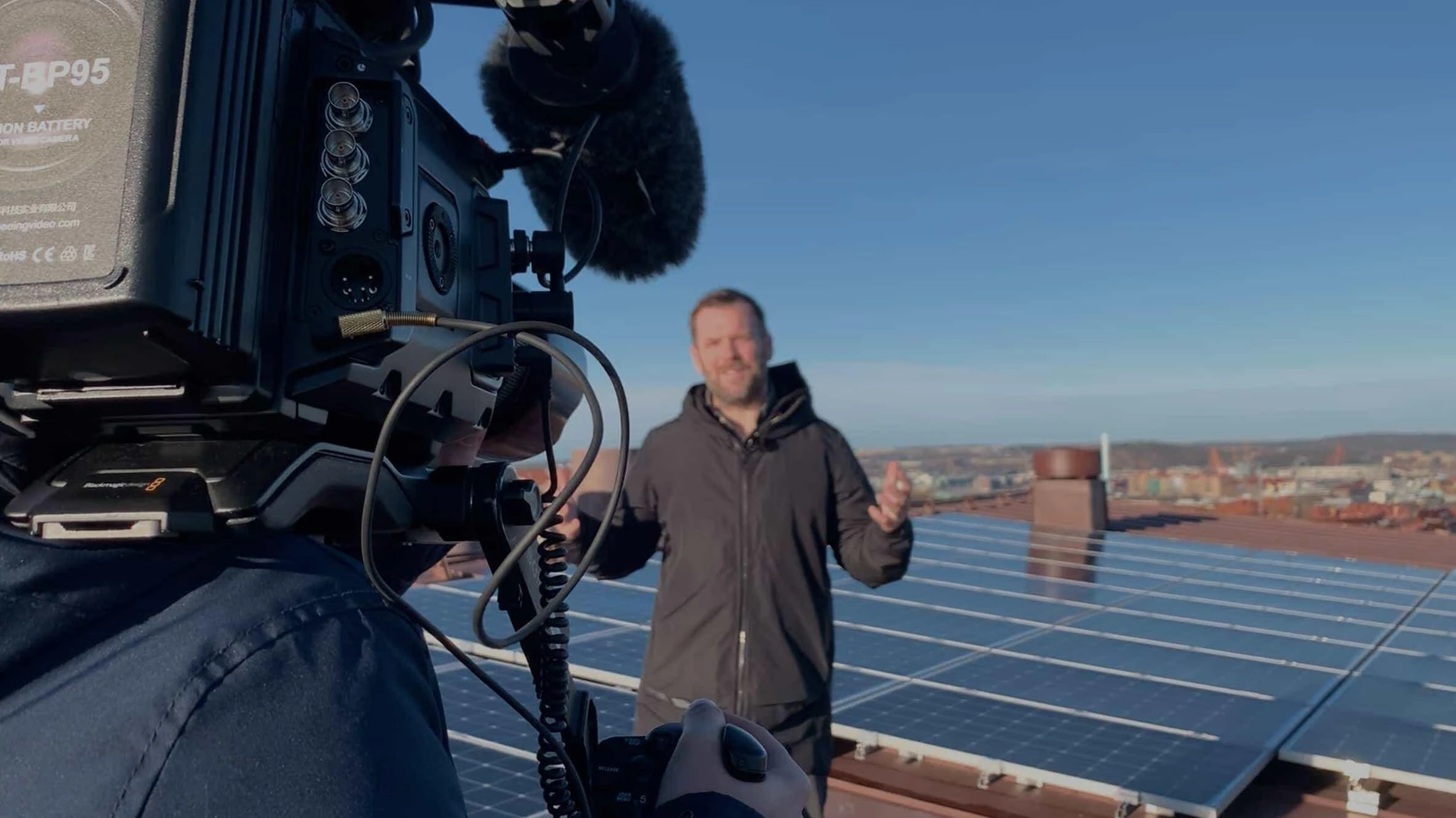 Magnus Aschan hosting on camera